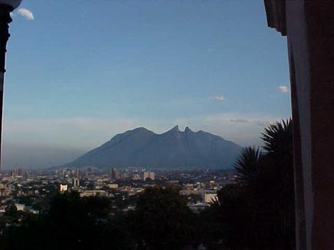 juan solis venta renta monterrey realty world